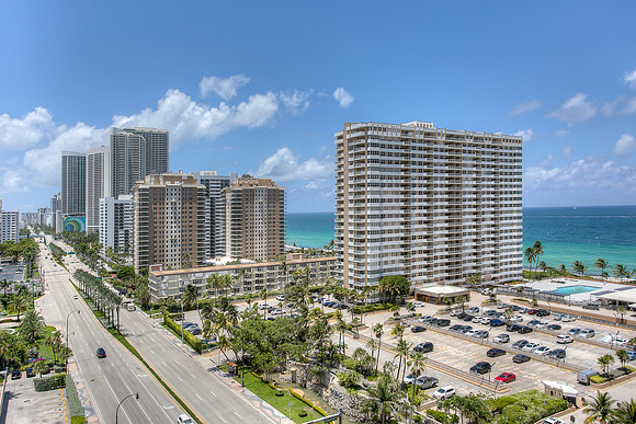 1985 S Ocean Dr-12