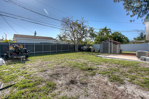 3900 SW 60 AVE -13