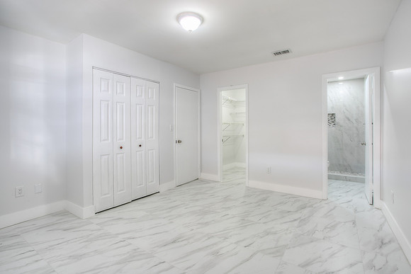5987 W 21st Ct-8