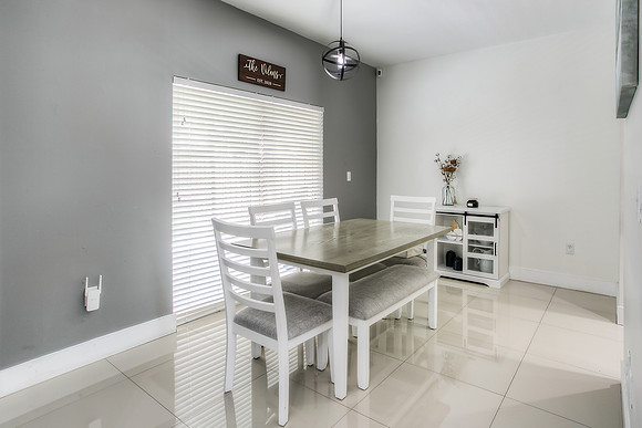 4126 NE 11 Dr-5