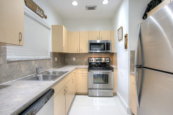 4126 NE 11 Dr-6