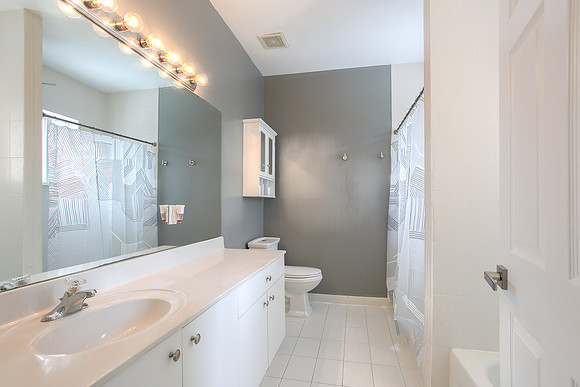 4126 NE 11 Dr-9