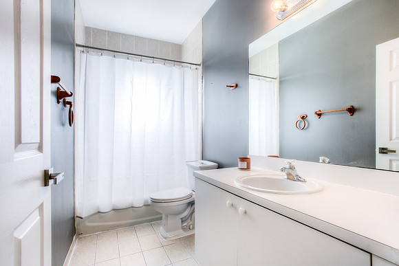 4126 NE 11 Dr-11