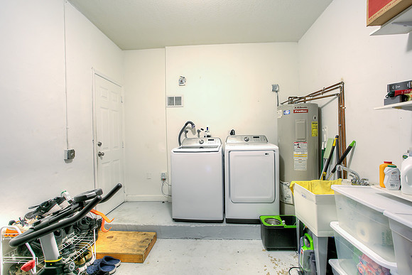 4126 NE 11 Dr-14
