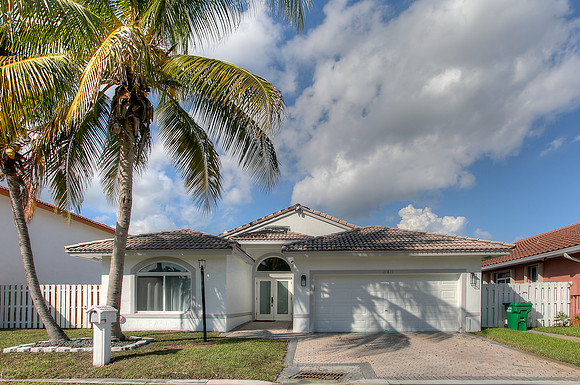 11611 SW 10th Ct-1