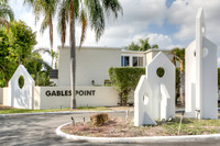 4555 SW 68 street circle #5