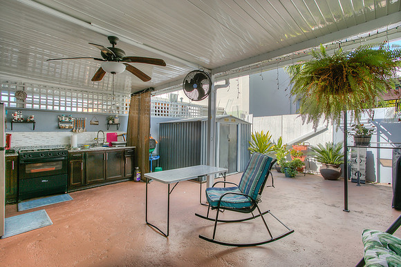 1925 W 72 St-Hialeah 33014-15
