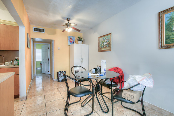 1945 NW 33 St-11