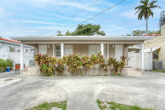 1945 NW 33 St-2