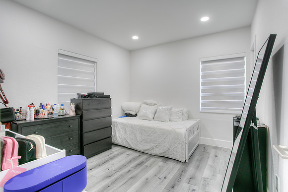 1445 NE 181 St-6