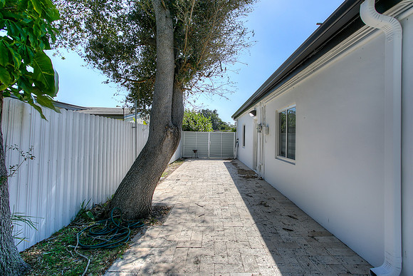 1445 NE 181 St-13