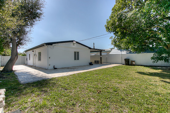 1445 NE 181 St-14