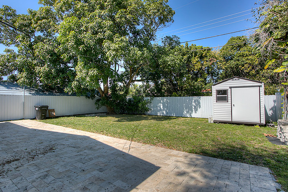1445 NE 181 St-15