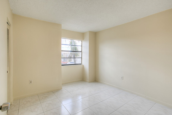 5808 W 26 ave # 211.-8
