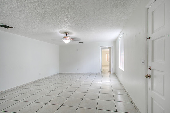 3001 NW 102 St-5