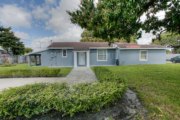 3001 NW 102 St-3