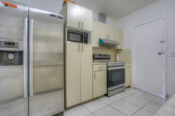 3001 NW 102 St-14
