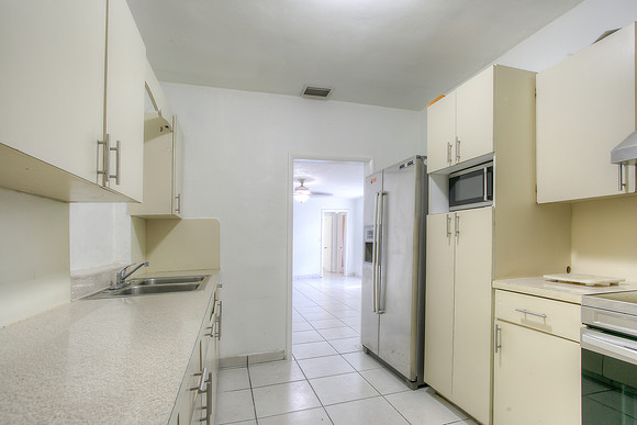 3001 NW 102 St-13