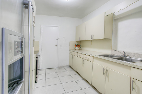 3001 NW 102 St-12