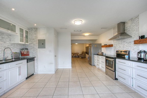 7389 W 18 Ave-6