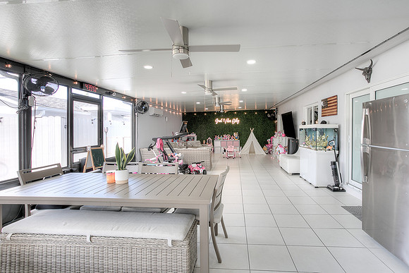 4951 NW 190 St-17