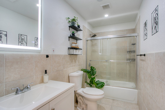 7331 Johnson St-7