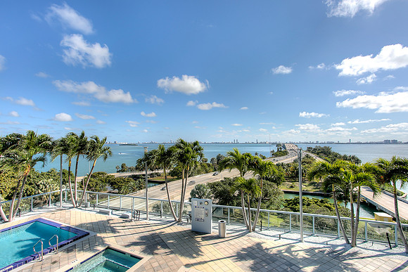 601 ne 36th st Apt 710-14