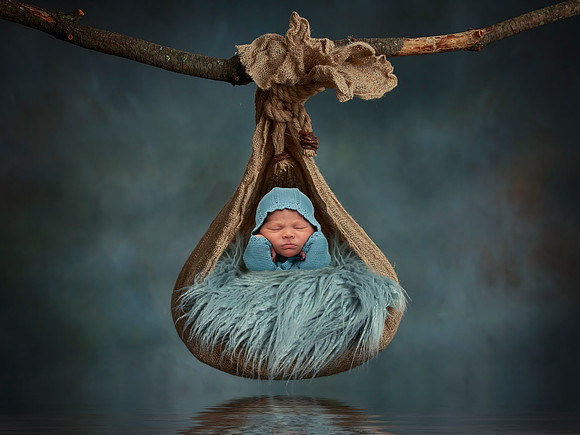 0851 baby in basket