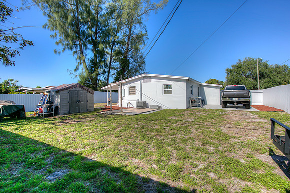 3900 SW 60 AVE -12