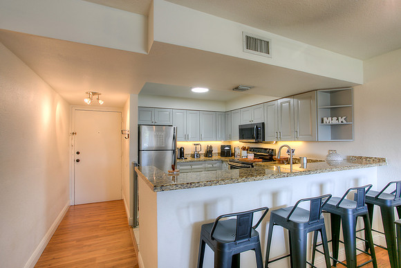 5000 NW 79th Ave APT 208-4