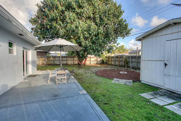 7790 NW 15TH ST -14