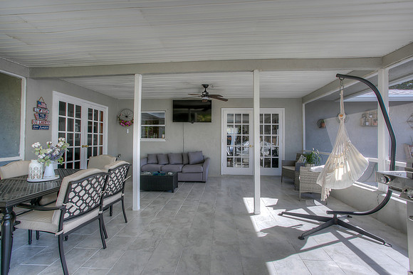 1574 SE Croquet St-13