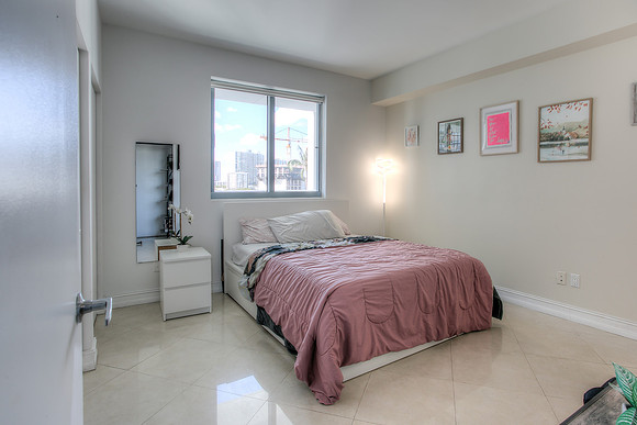 601 ne 36th st Apt 710-2