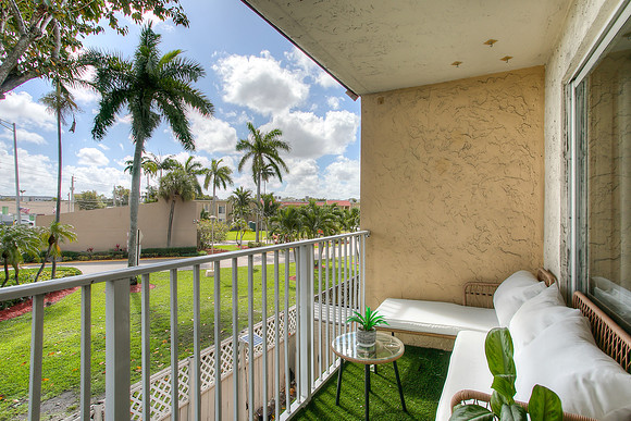 5000 NW 79th Ave APT 208-9