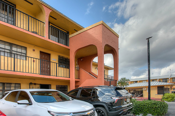 5088 W 12 LN Unit D11 -3