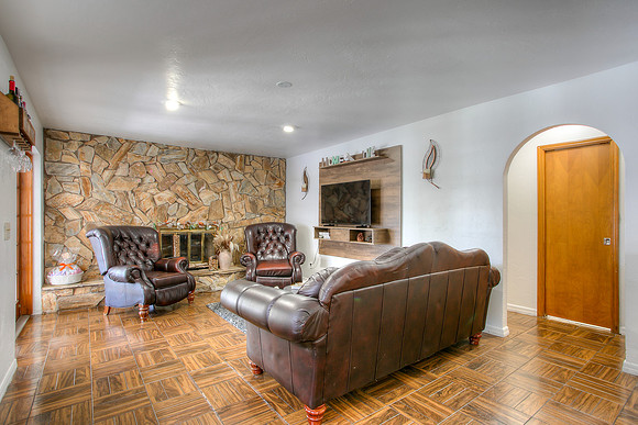 1574 SE Croquet St-3