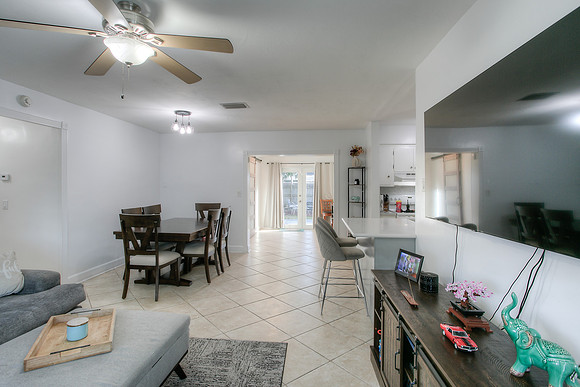 7790 NW 15TH ST -5