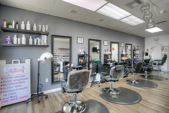 2000 Palm Ave-7