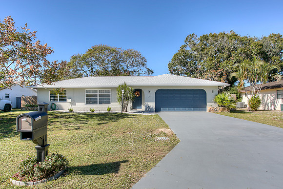 1574 SE Croquet St-1