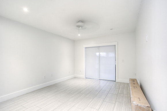 2051 NW 152 Ter -11