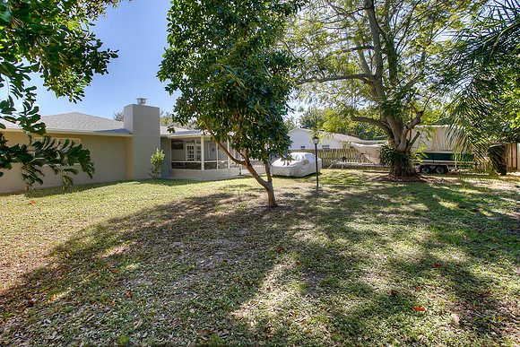 1574 SE Croquet St-14