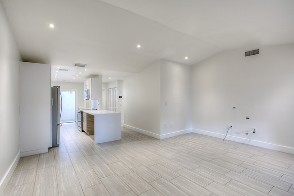 2051 NW 152 Ter -5