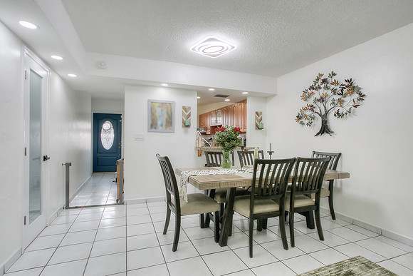 834 W 80th Pl-7