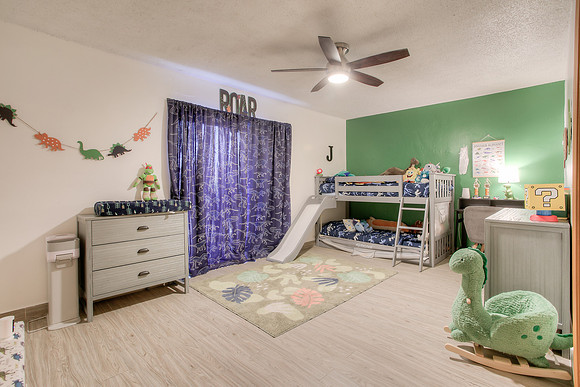 834 W 80th Pl-10