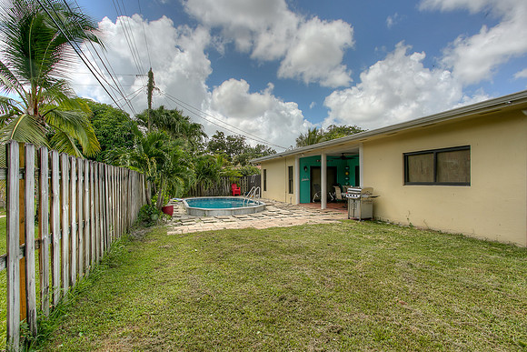 13961 Lake George Ct-11