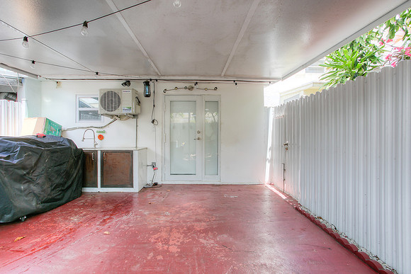 834 W 80th Pl-15