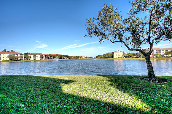 13705 SW 12 St Apt 103 B-17