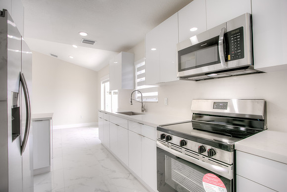 3060 NW 203 Ter-6