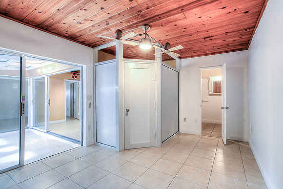 16332 Oak Walk -16